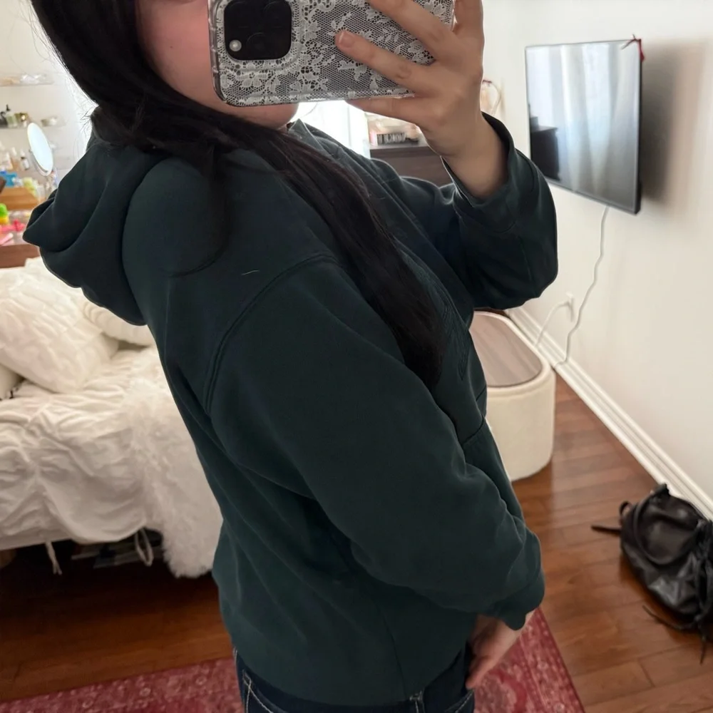 GAP Green Hoodie - Picture 2 of 4